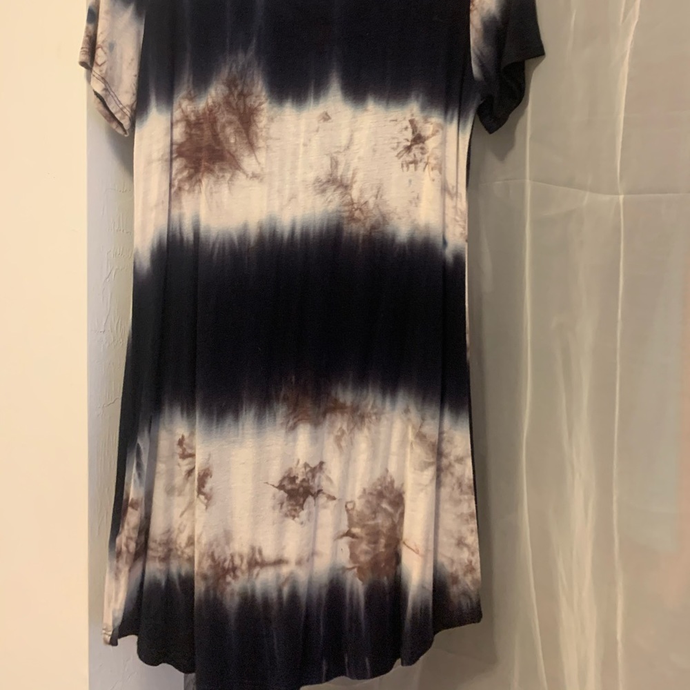 Cute and flirty Windsor dress